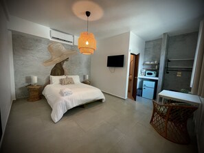 Free WiFi - Corcega Beachfront Suites   (Rincon)