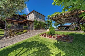 Photo non classée, 2 sur 95, bouton