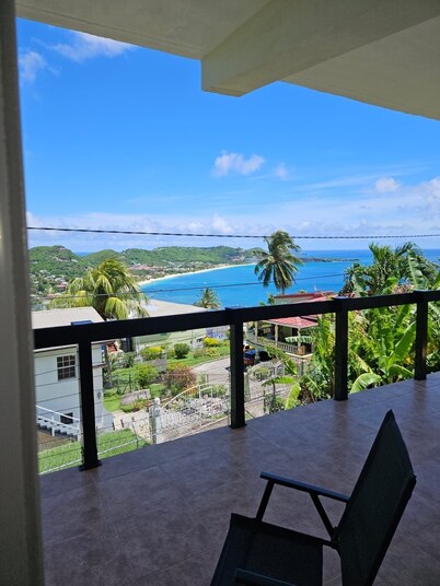 Luxurious, Spacious, classic 2 bedroom in Grandanse amazing beach view 