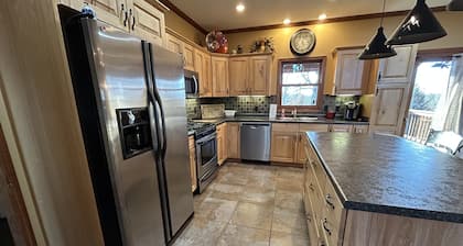 Fabulous Lakeview home with stone fireplace located in Springville / Buchanan