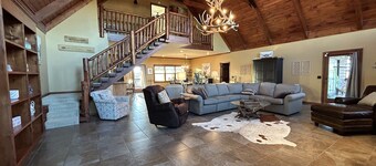 Fabulous Lakeview home with stone fireplace located in Springville / Buchanan 