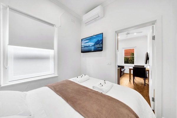 1 chambre, literie de qualité supérieure, surmatelas