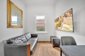 Apartment 6 - 1St Floor | Living area | 55-inch Smart TV with digital channels, TV, Netflix - 113 Hoddle (Richmond)