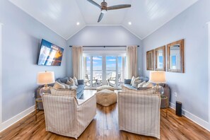 TV, fireplace - Northern Palms Cape San Blas- Gulf Front, Elevator, Pool. (Port St. Joe)