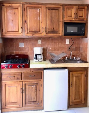 Căn hộ | Bếp riêng | Lò vi sóng, dụng cụ nấu nướng/bát dĩa/dao nĩa