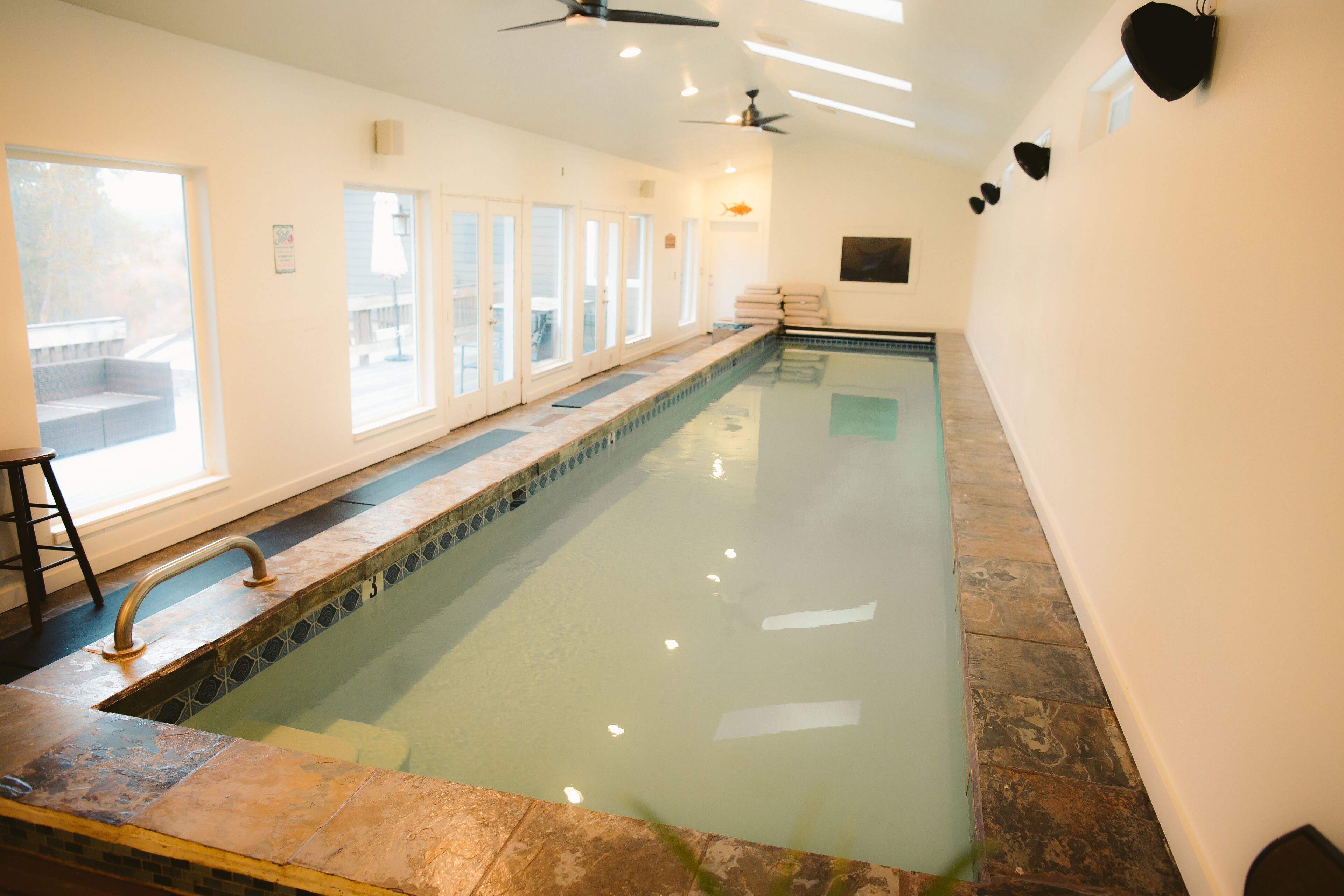 Innenpool, beheizter Pool