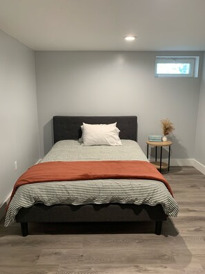 4 عدّة غرف نوم ومكتب وواي فاي