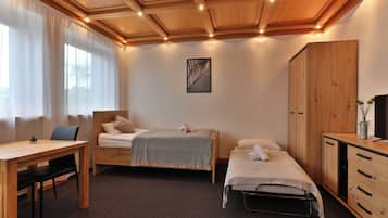 2 Schlafzimmer, Bügeleisen/Bügelbrett, Reisekinderbett, kostenloses WLAN