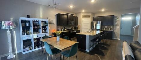 تناول الطعام