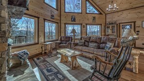 Televisión, chimenea, Hulu y servicios de streaming