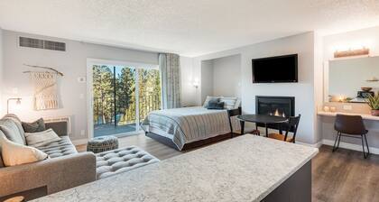 Updated Condo with Deschutes River View