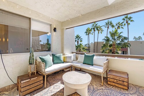 Scottsdale Maya Condo with Resort-Style Amenities - Pool, Hot Tub, Fitness walk to Old Town
