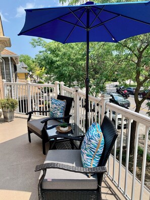 Luxury Room | Balcony