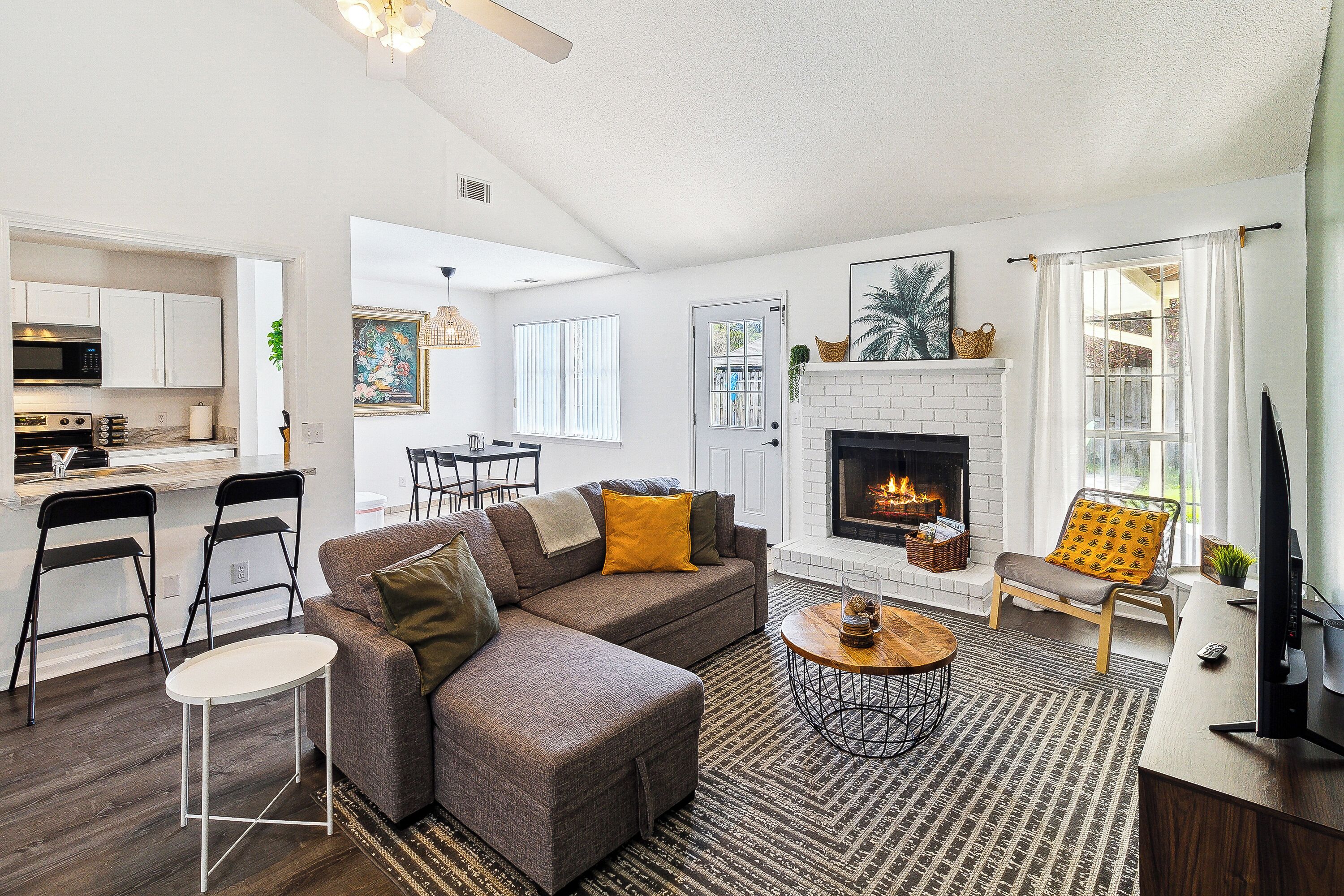 Smart-TV, Tischtennisplatte