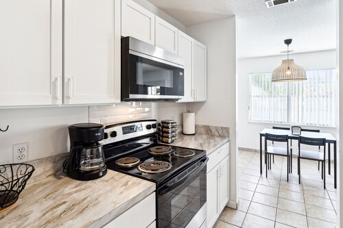 Private POOL Paradise w/ Game Lounge!