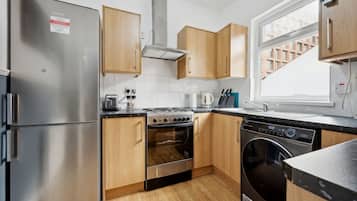 Frigorífic, microones i cafetera i tetera