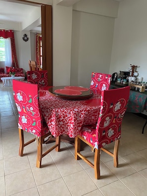 In-room dining - Villa Palanca (Candelaria)