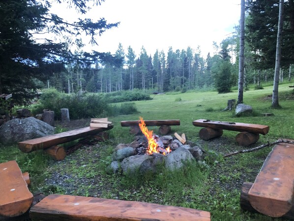 Exterior - Beaver Guestranch (Deka Lake)