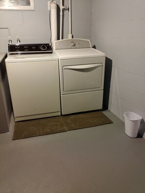 Interior - Newly renovated home 5 minutes from beach, dining and recreation (Bay City)