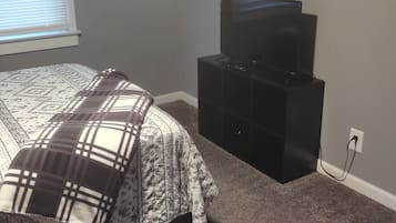 4 bedrooms, free WiFi, bed sheets