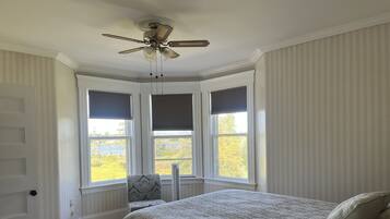 8 slaapkamers, een bureau, gratis wifi, beddengoed