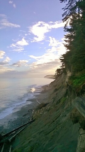 Private Beach Access - Secluded, wildlife setting