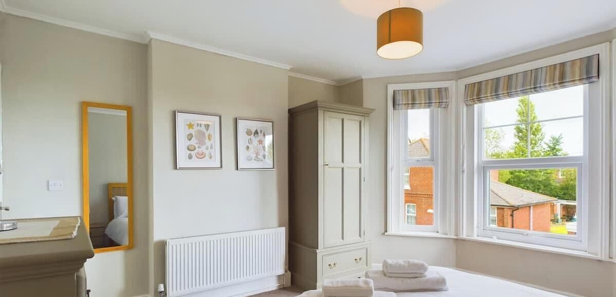 3 bedrooms, iron/ironing board, free WiFi, bed sheets