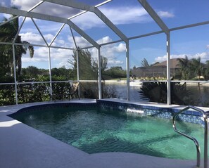 A heated pool - Luxury 4 Bed Villa with Private Jetty, Charlotte Harbour Villa 5811 (Charlotte County)