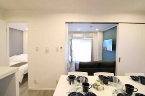 Basic Apartment | Living area - Shin-Osaka GRAND-H 501 (Osaka)