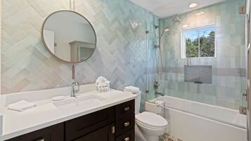 Towels, soap, shampoo, toilet paper