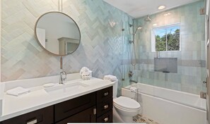 Towels, soap, shampoo, toilet paper - 30A Perfect for 2-Private Beach-Tennis/ Pickle ball/Tesla Universal EV Charger (Santa Rosa Beach)