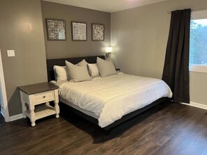 3 Schlafzimmer, Bügeleisen/Bügelbrett