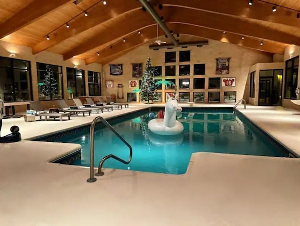 Piscine couverte, piscine chauffée