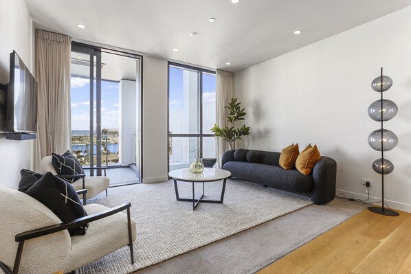 Deluxe Apartment | Living area