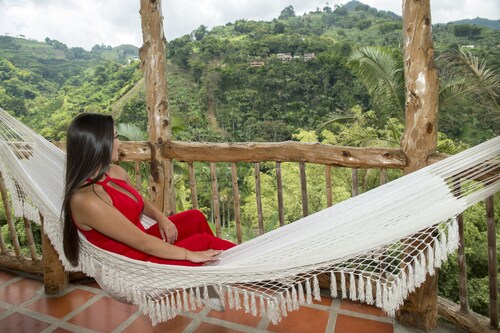 Hacienda Charrascal Coffe Farm