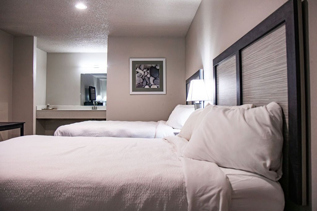 华丽双人房 | 笔记本电脑工作区、免费 WiFi、床单