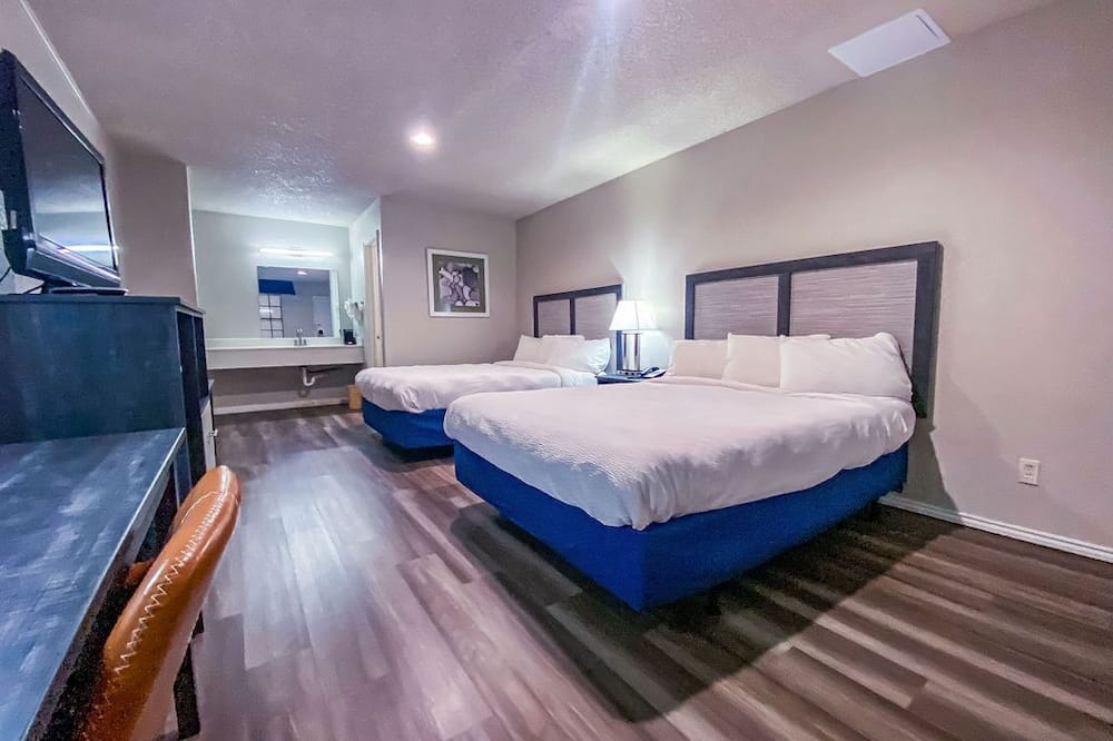 Salt Creek Lodge