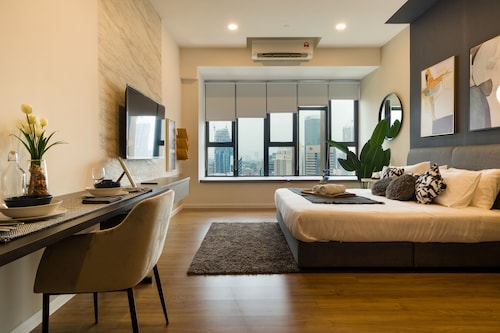 Ceylonz Suites Kuala Lumpur, Roam