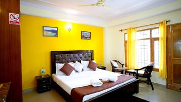 Executive Cottage | 2 bedrooms, premium bedding, memory-foam beds, free WiFi