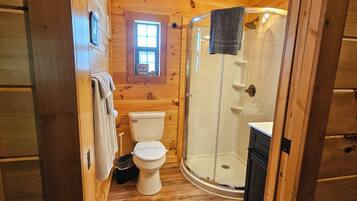 Dusche, Haartrockner, HandtĂŒcher, Seife