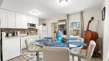 Atlanta 3BR: Stylish City Apartment | Private kitchen | Fridge, microwave, oven, dishwasher