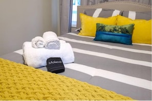 Atlanta 3BR: Stylish City Apartment | 3 bedrooms, individually decorated, individually furnished - 1087 Windsor (Atlanta)