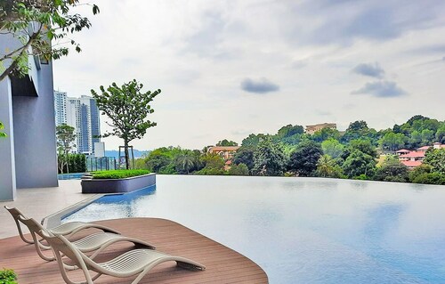 Kenwingston Avenue By Five Senses