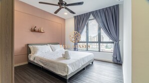 Schreibtisch, kostenloses WLAN, Bettwäsche