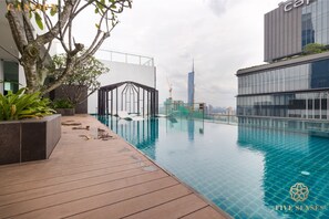 Outdoor pool - Tribeca Residences by Five Senses (Kuala Lumpur)