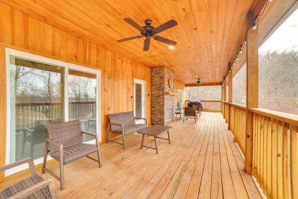 Covered Deck | Outdoor Seating Areas | Outdoor Gas Fireplace | Gas Grill
