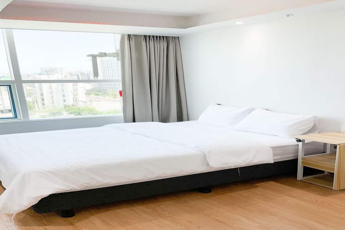 Standard Large | 1 chambre, décoration personnalisée, ameublement personnalisé, Wi-Fi