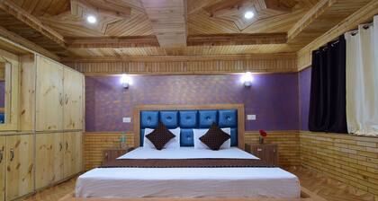 Cheog Chamber 2 BHK - w/ Wi-Fi, food, Internet, parking, Garden, View