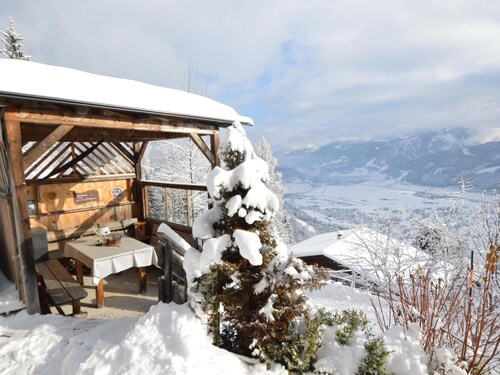 Zwei Chalets, Sauna und fantastischem Bergpanorama