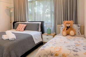 3 chambres, bureau, fer et planche à repasser, Wi-Fi gratuit